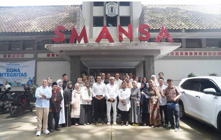 dedi dan sman 1 bandung