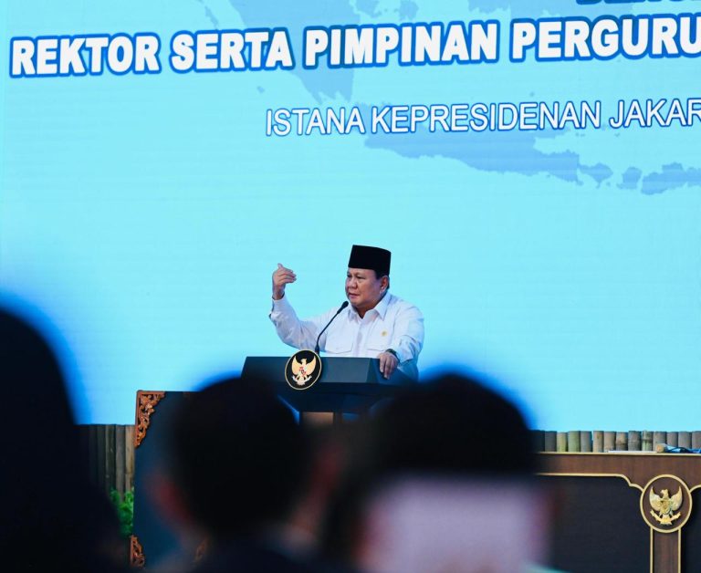 silaturahmi-prabowo-dengan-rektor-sinergi-pemerintah-dan-pendidikan-tinggi-untuk-masa-depan-bangsa-14032025-012212.jpg