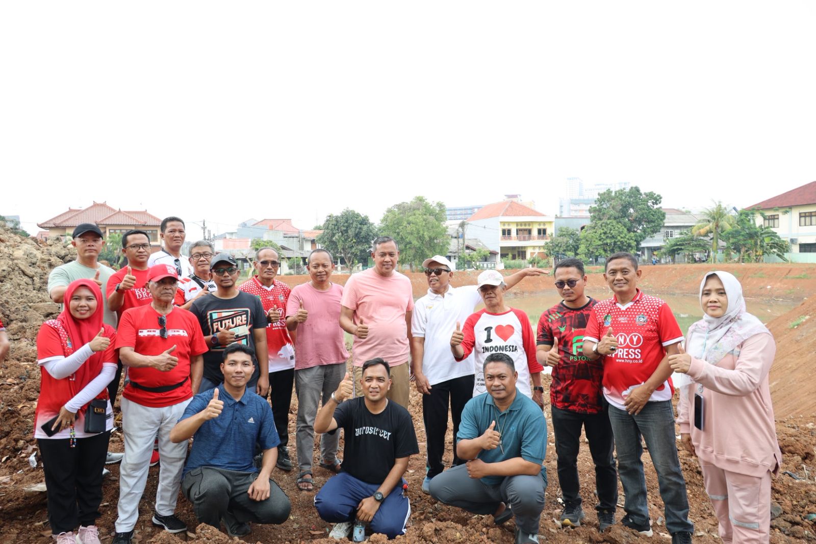 Wali Kota Bekasi Tinjau Pengerjaan Polder Air Sepanjang Jaya, Upaya Kurangi Banjir dan Tambah Ruang Publik Warga