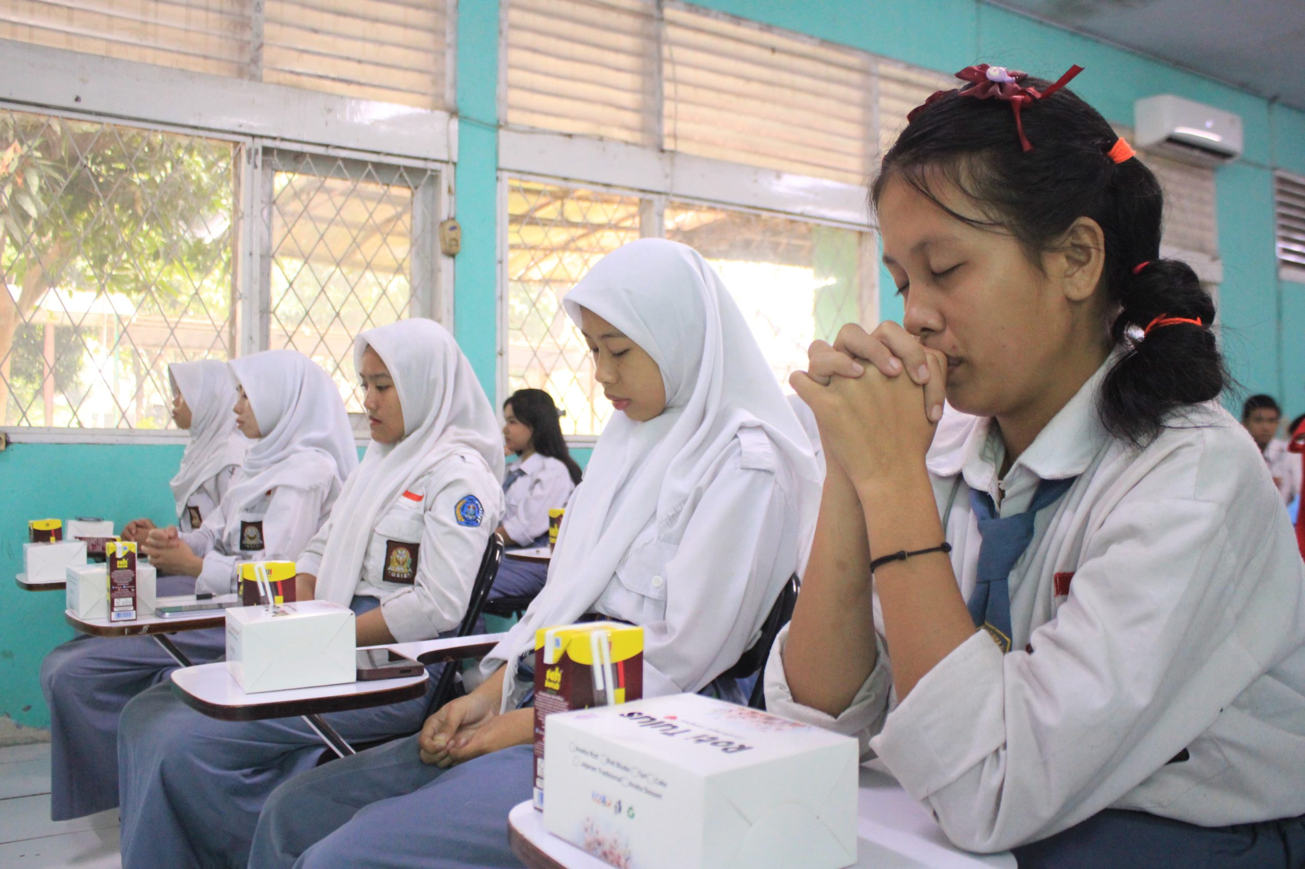 Wujudkan Sekolah Sehat dan Berkarakter, Puskesmas Danau Indah Edukasi Pelajar SMKN 1 Cikarang Barat