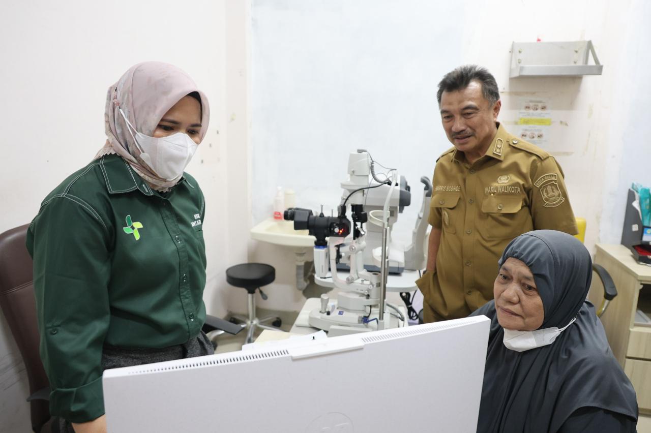 Hari Kesehatan Nasional RSUD Bantargebang Gelar Operasi Katarak Hari Kesehatan Nasional RSUD Bantargebang Gelar Operasi Katarak