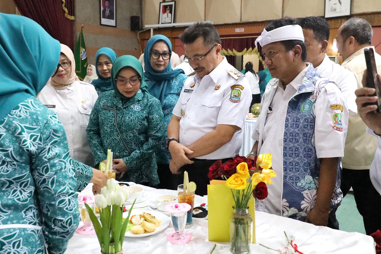 Disdagperin Kota Bekasi Gelar “Food Etnik” untuk Angkat Kuliner Tradisional dan Bahan Pangan Lokal Disdagperin Kota Bekasi Gelar “Food Etnik” untuk Angkat Kuliner Tradisional dan Bahan Pangan Lokal