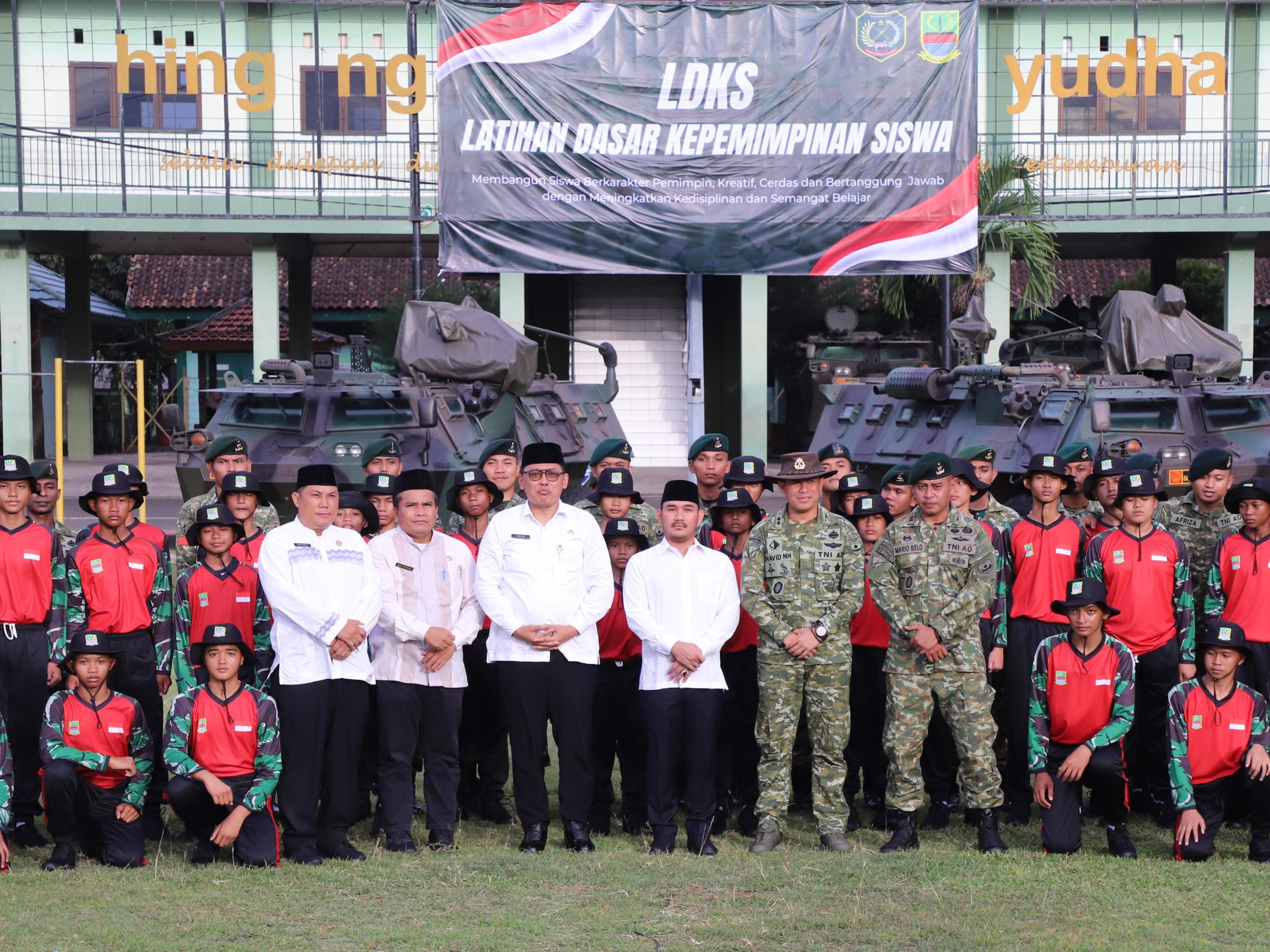 LDKS di Yonif 202/Tajimalela, Bupati Bekasi Ajak Pelajar Jadi Generasi Tangguh