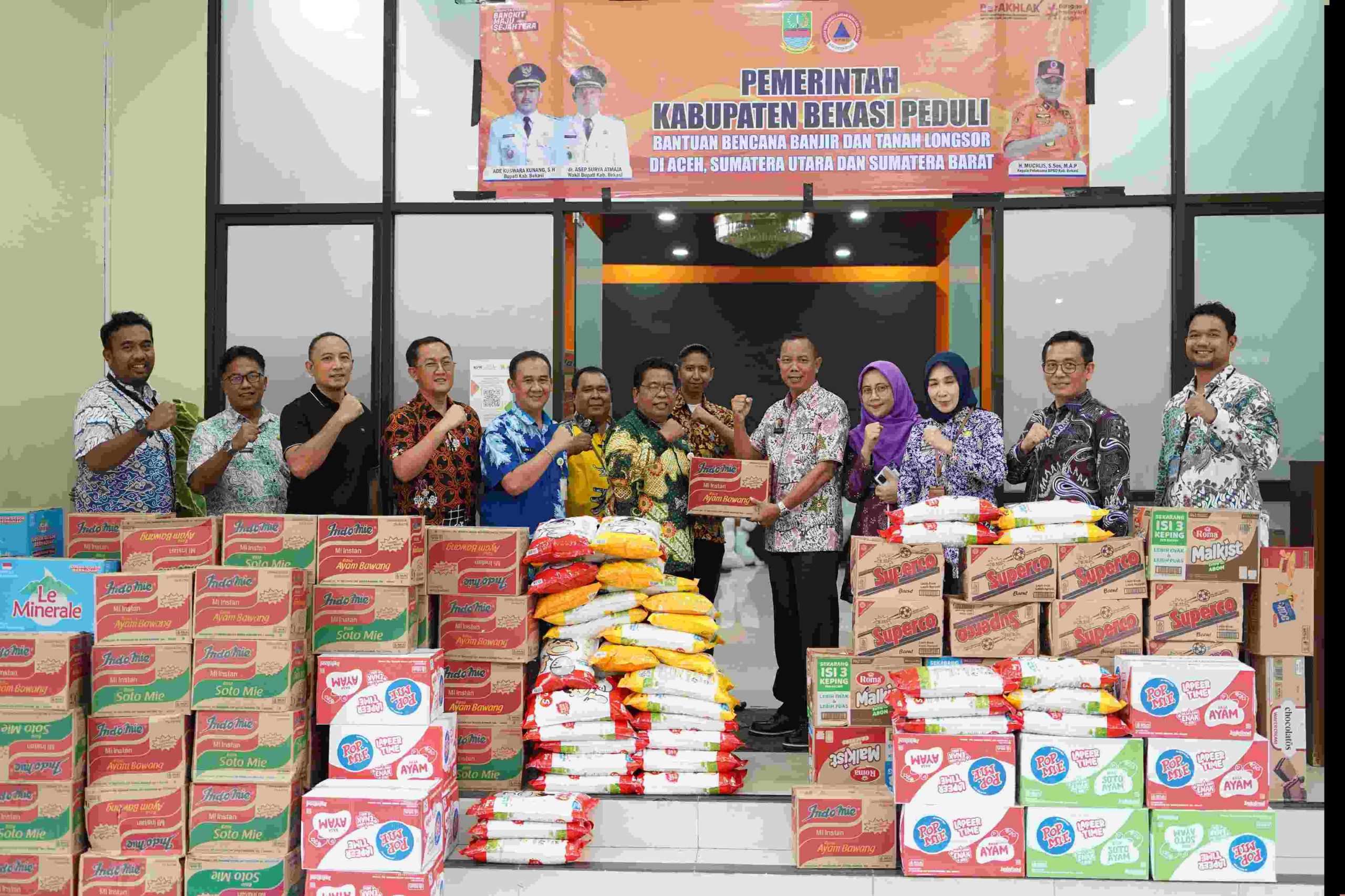 Pemkab Bekasi Kirim Bantuan ke Sumatera, Sekda Turun Langsung Pantau Posko BPBD