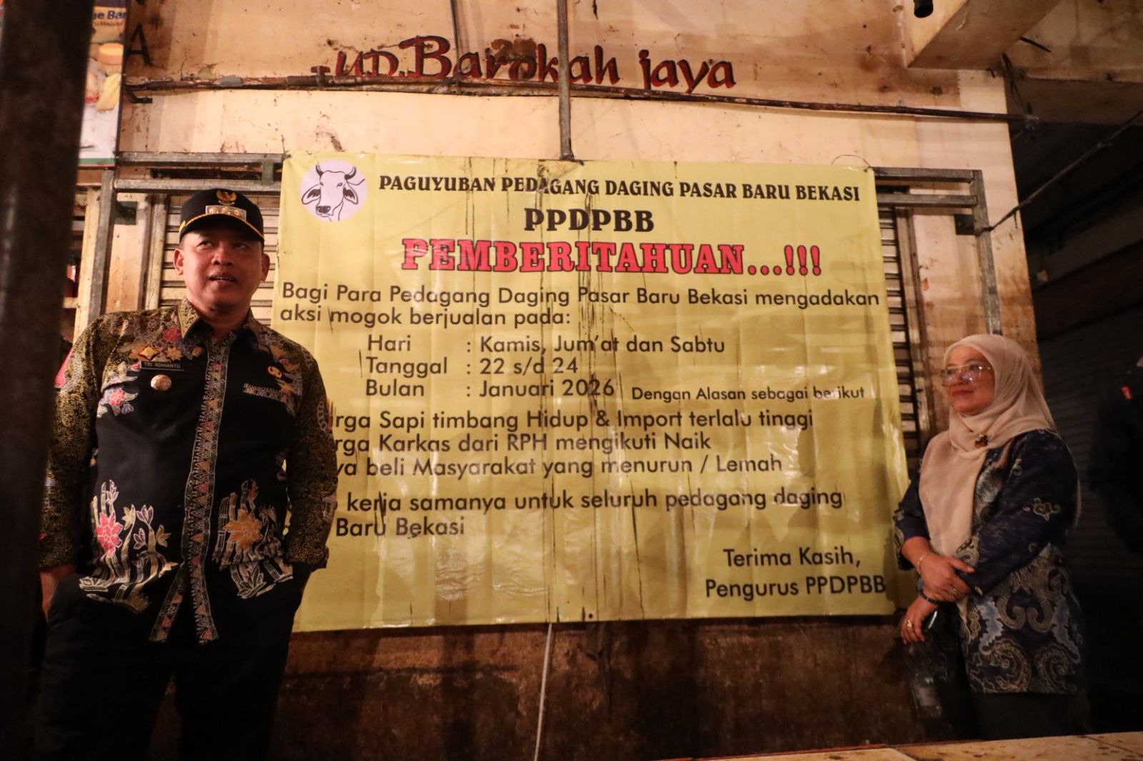 Dapati Laporan Mogok Pedagang Daging, Tri Adhianto Datangi Kios Pasar Baru