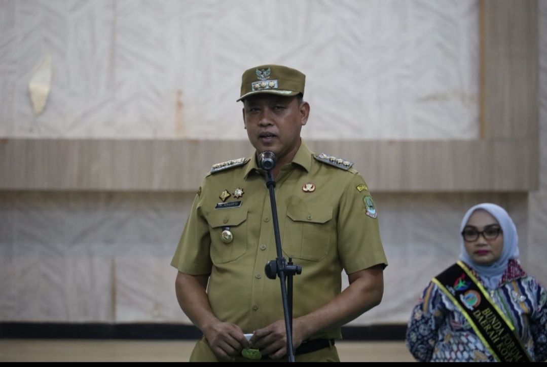 Satu Tahun Kepemimpinan, Tri Adhianto Tegaskan Komitmen Perbaikan Layanan dan Komunikasi Publik Satu Tahun Kepemimpinan, Tri Adhianto Tegaskan Komitmen Perbaikan Layanan dan Komunikasi Publik