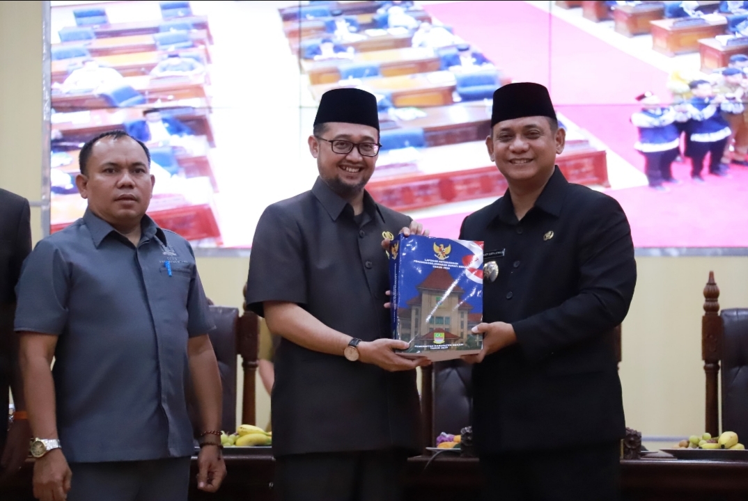Plt Bupati Bekasi Dukung Pembentukan Raperda Perlindungan Guru