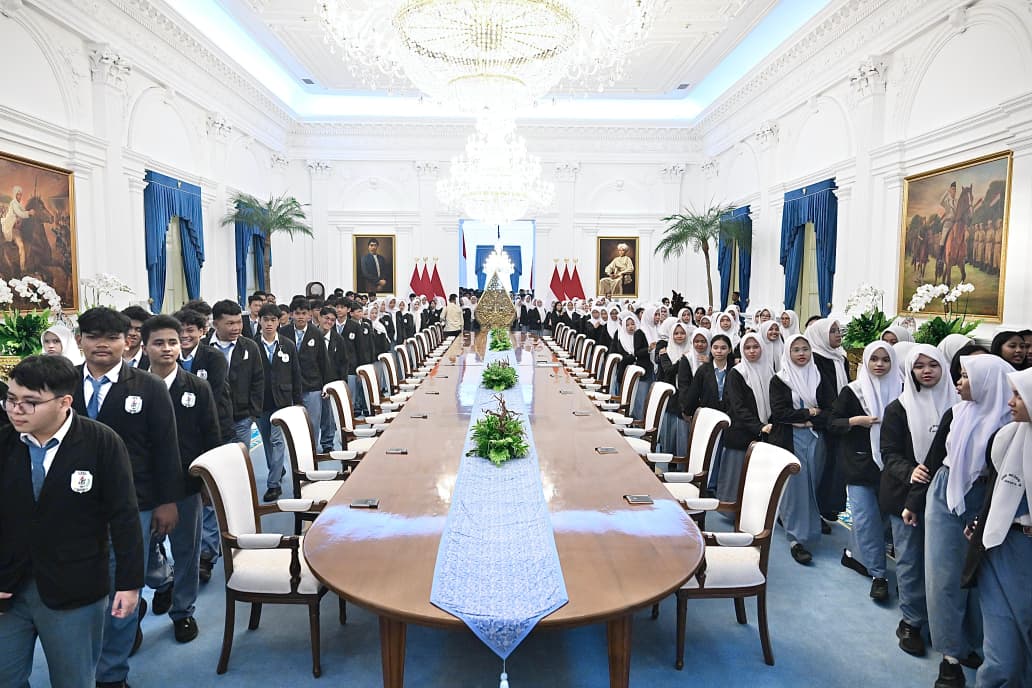 Presiden Prabowo Buka Istana untuk Anak-Anak Sekolah Presiden Prabowo Buka Istana untuk Anak-Anak Sekolah