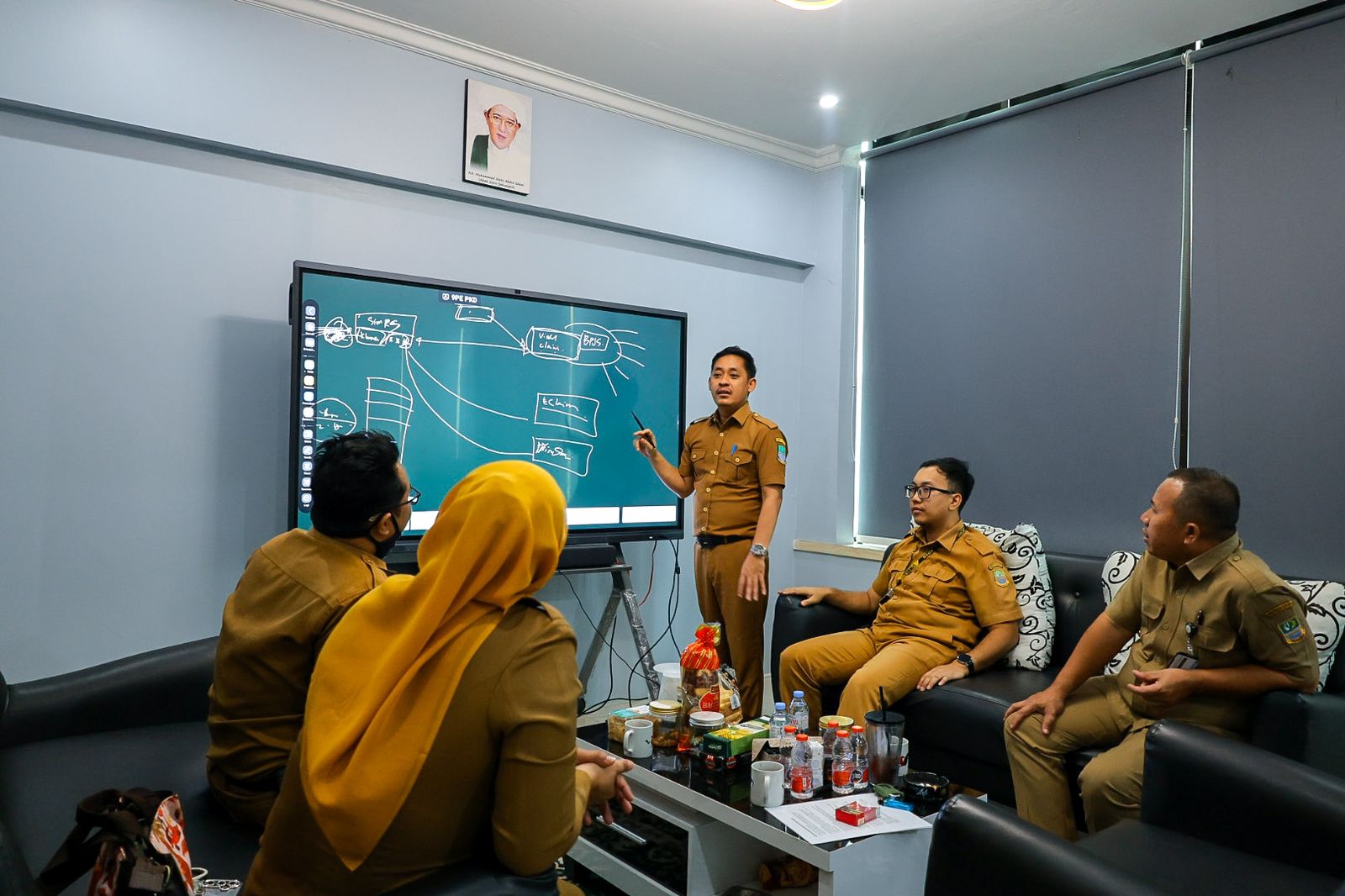 Diskominfosantik Optimalisasikan Helpdesk TIK untuk Percepat Layanan Teknologi Perangkat Daerah
