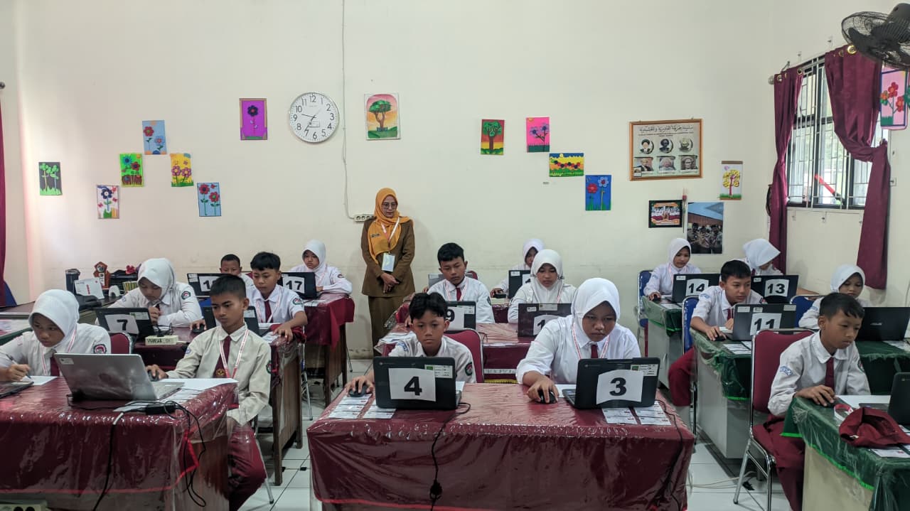 SDN Wanasari 01 Cibitung Laksanakan TKA Perdana