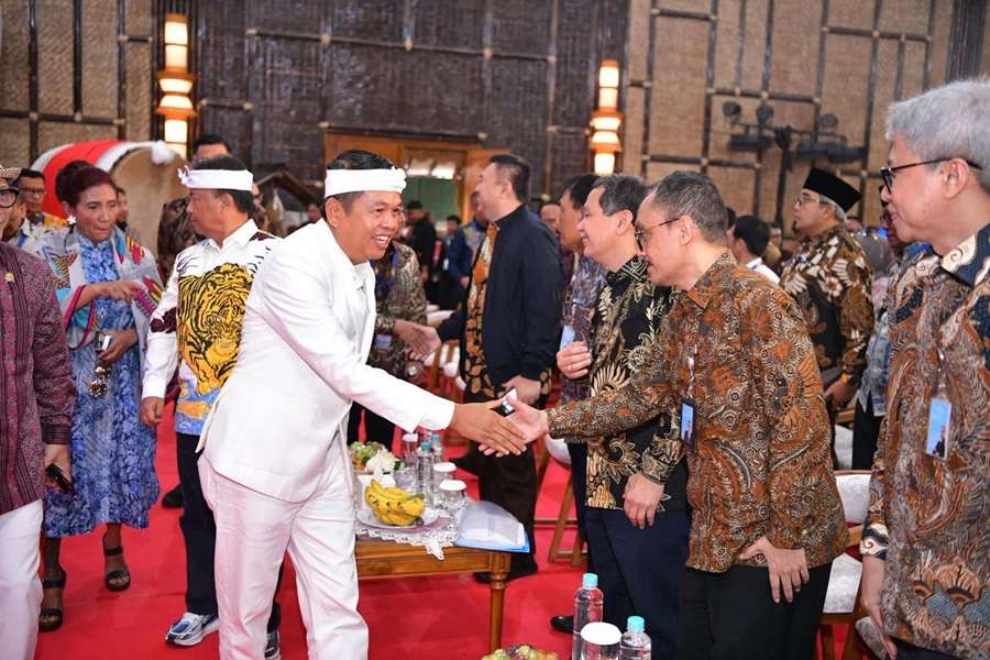 RUPST bjb 2025, KDM Harap Kinerja bjb Lebih Baik di Bawah Komisaris dan Direksi Baru