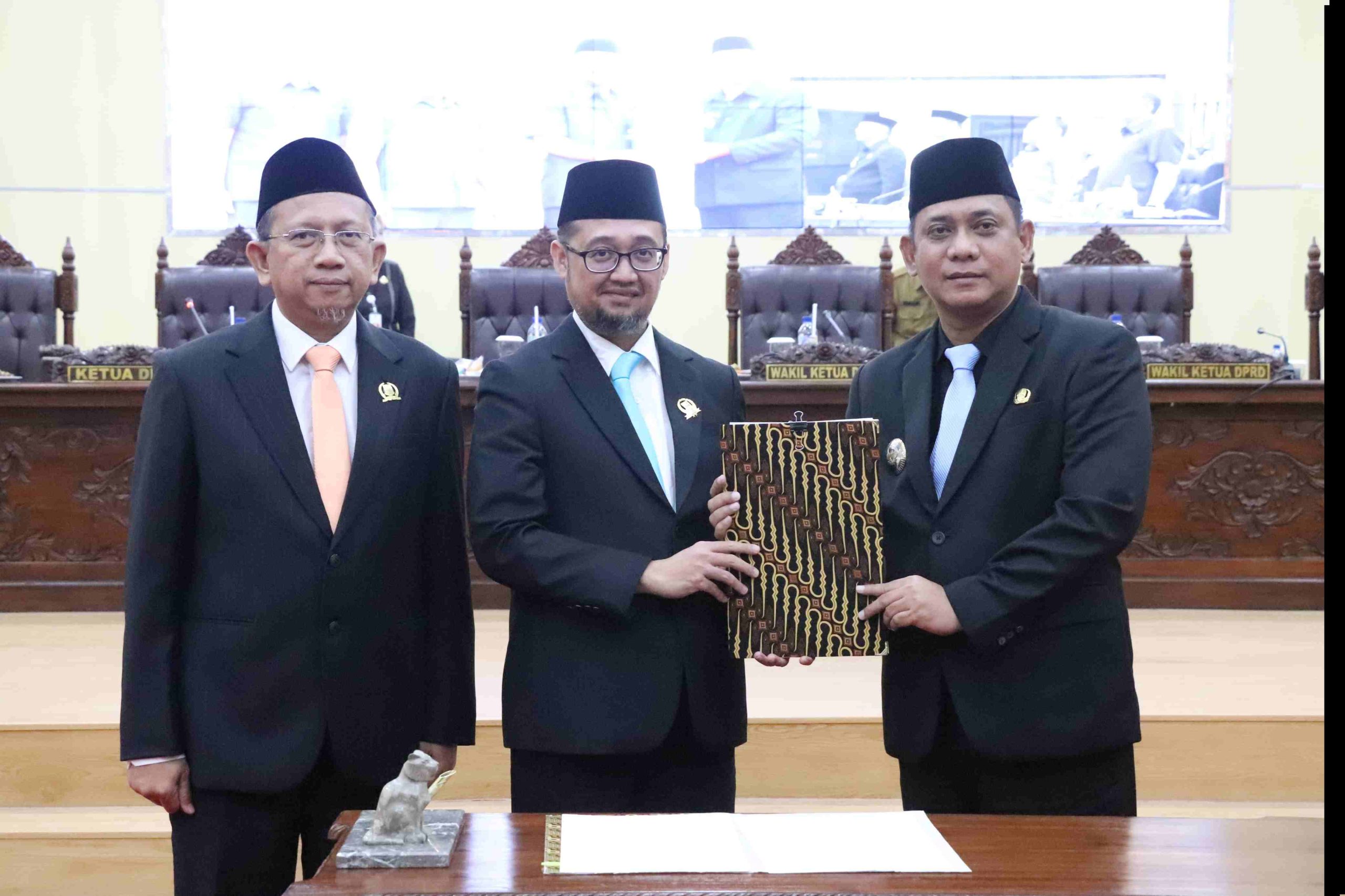 Pemkab Bekasi Apresiasi Rekomendasi DPRD Terhadap LKPJ Bupati dan Pengolahan Sampah TPA Burangkeng