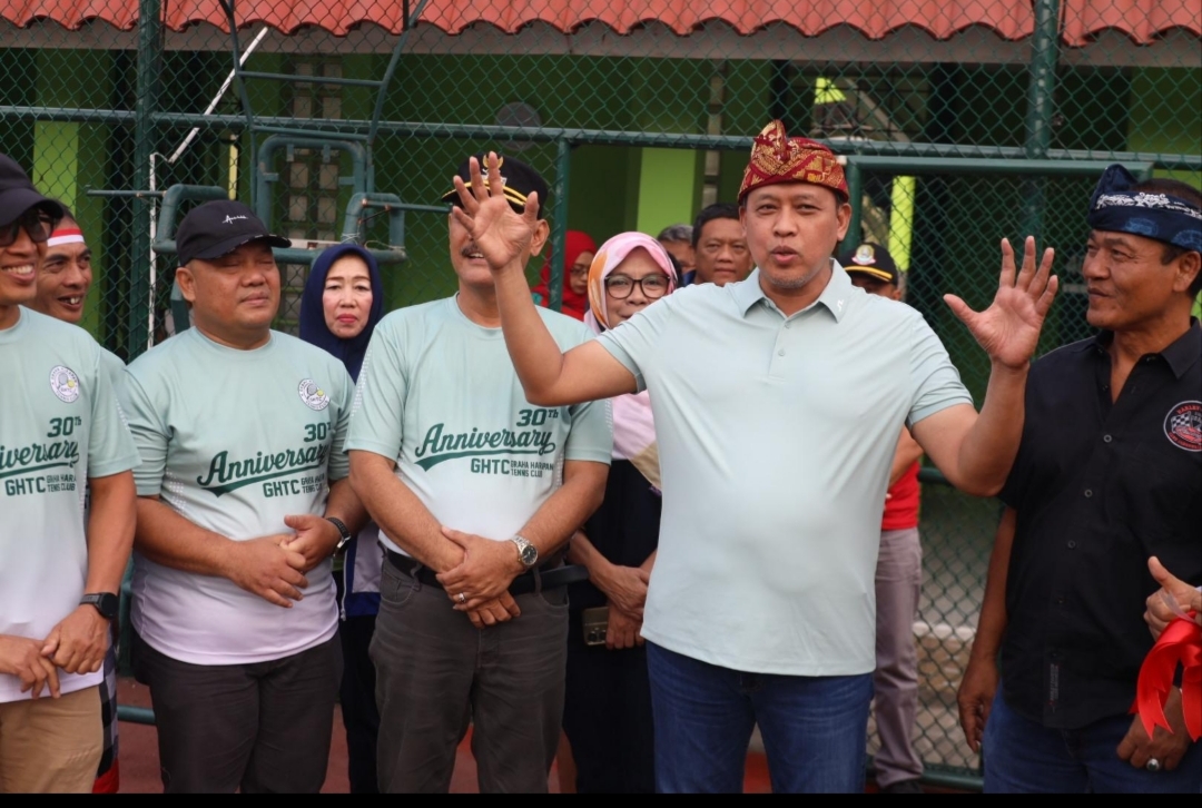 Resmikan Lapangan Tenis Graha Harapan Mustika Jaya, Tri Adhianto Pastikan Aset Fasos Fasum Dikelola untuk Kepentingan Masyarakat Resmikan Lapangan Tenis Graha Harapan Mustika Jaya, Tri Adhianto Pastikan Aset Fasos Fasum Dikelola untuk Kepentingan Masyarakat