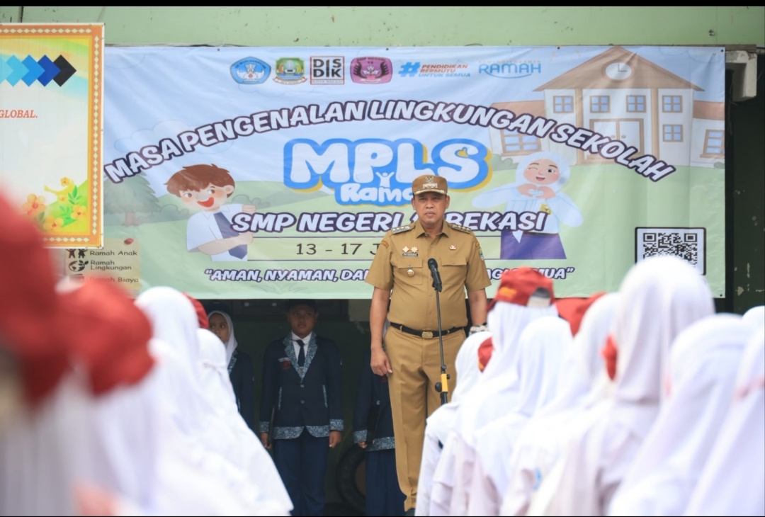 Tri Adhianto Resmi Buka MPLS SMPN 12 Kota Bekasi, Tekankan Sekolah Aman dan Menyenangkan Tri Adhianto Resmi Buka MPLS SMPN 12 Kota Bekasi, Tekankan Sekolah Aman dan Menyenangkan