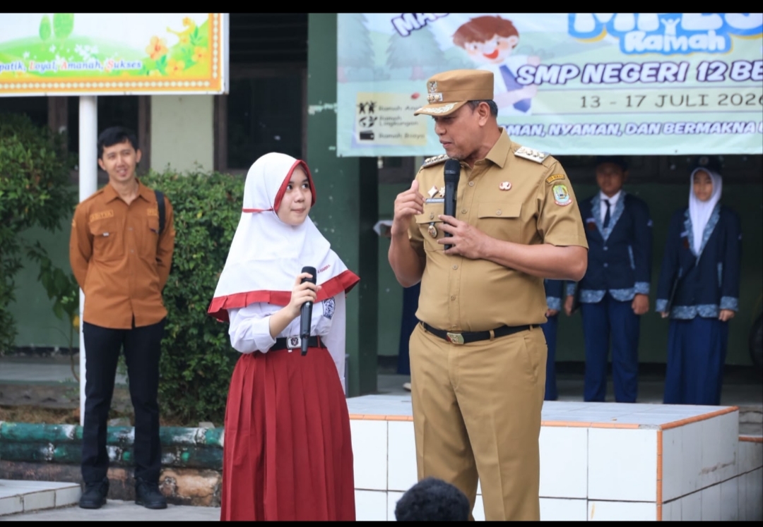 Tri Adhianto Pantau Langsung Hari Pertama Sekolah, Pastikan MPLS Ramah Berjalan Baik Tri Adhianto Pantau Langsung Hari Pertama Sekolah, Pastikan MPLS Ramah Berjalan Baik