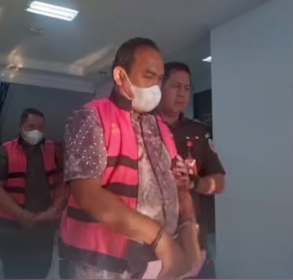 Eks Pejabat PDAM Bekasi di Tahan Kajari Kab. Bekasi diduga Korupsi Pemasangan Jaringan Air