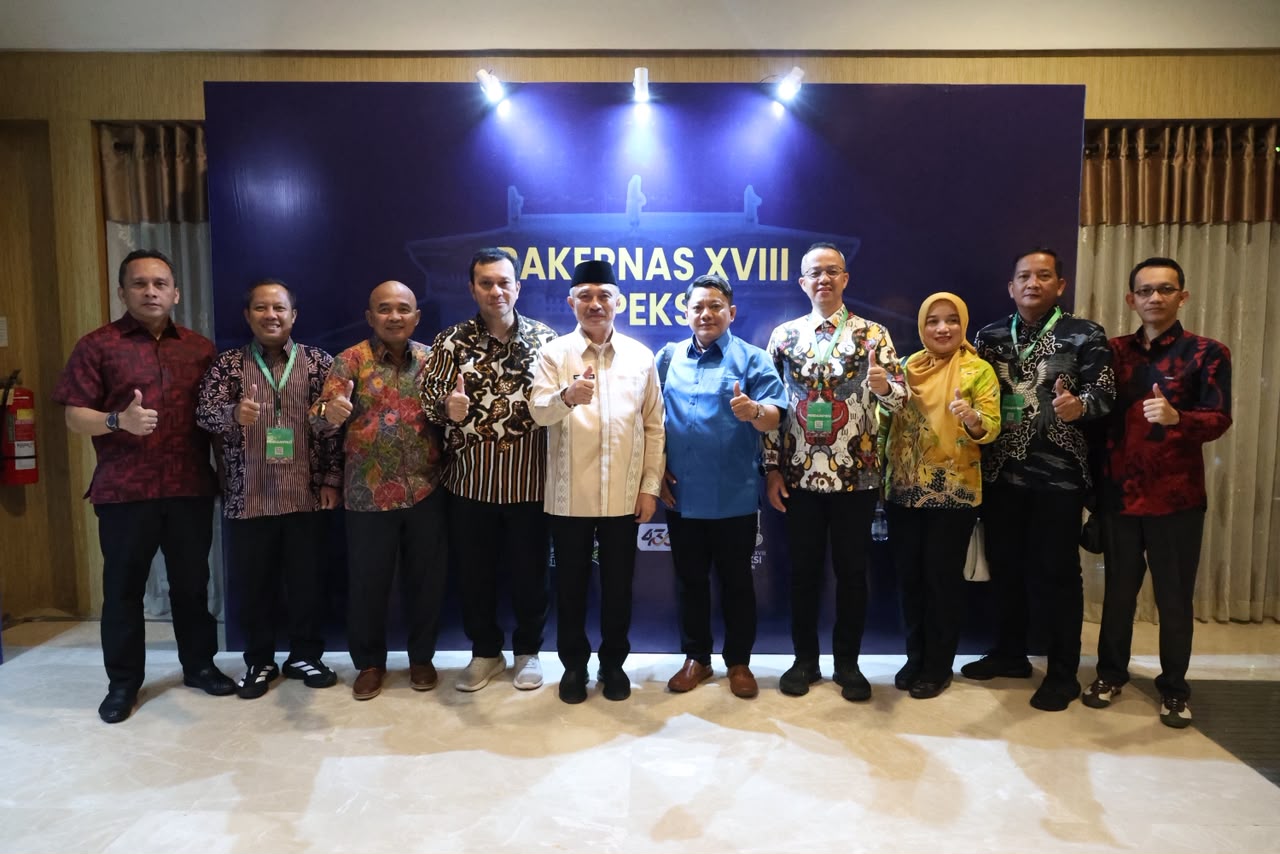 Wakil Wali Kota Bekasi Ikuti Rakernas XVIII APEKSI, Perkuat Komitmen Wujudkan Kota Tangguh dan Berkelanjutan Wakil Wali Kota Bekasi Ikuti Rakernas XVIII APEKSI, Perkuat Komitmen Wujudkan Kota Tangguh dan Berkelanjutan
