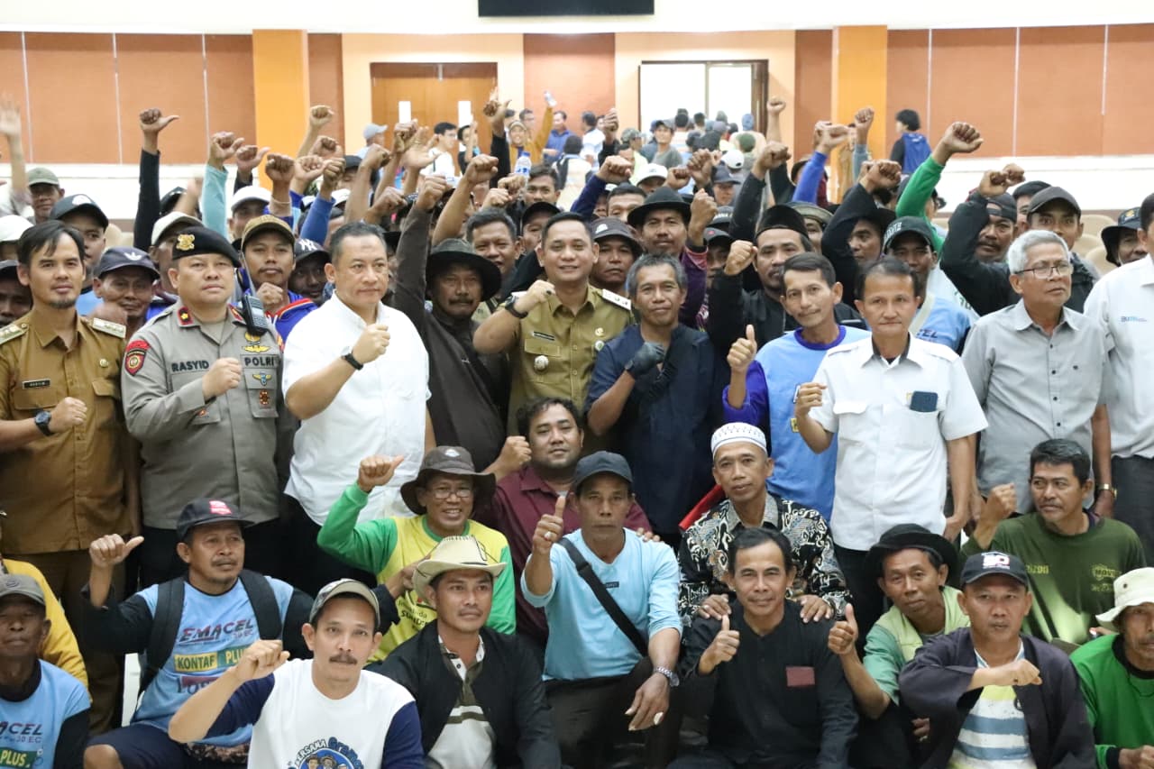 Terima Aspirasi Petani Bekasi Utara, Pemkab Bekasi Siap Tindaklanjuti Penanganan Saluran Irigasi Terima Aspirasi Petani Bekasi Utara, Pemkab Bekasi Siap Tindaklanjuti Penanganan Saluran Irigasi